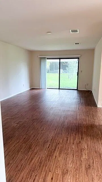 2 bed, 2.0 bath, 1122 sqft, $1,850 — Photo 4