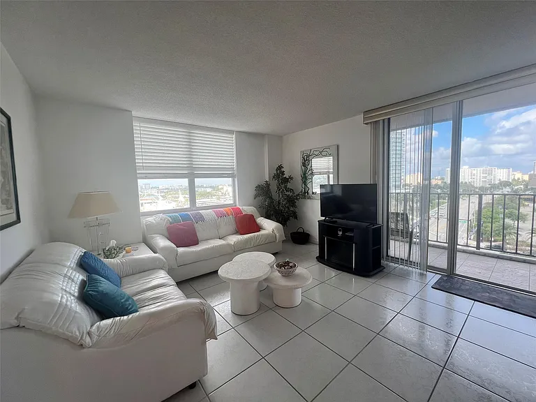 101 Briny Ave #811 — Photo 1