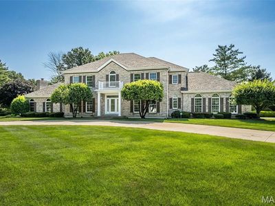 2300 Sterling Pointe Dr, Chesterfield, MO, 63005