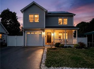 148 Hunts Ave, Pawtucket, RI 02861