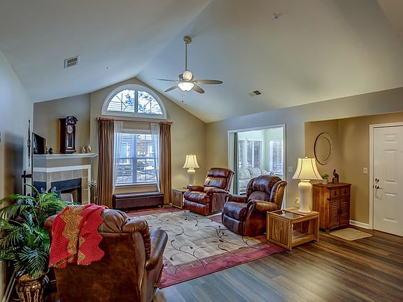 3rd image of 781 Stonevillage Cv #28