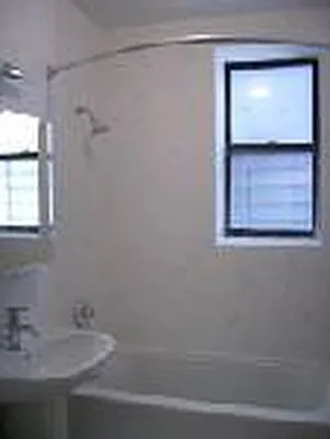 Rented by Singleton Realty | media 21