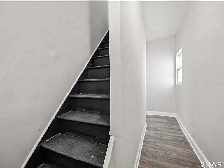 465 Washington Ave #B — Photo 20