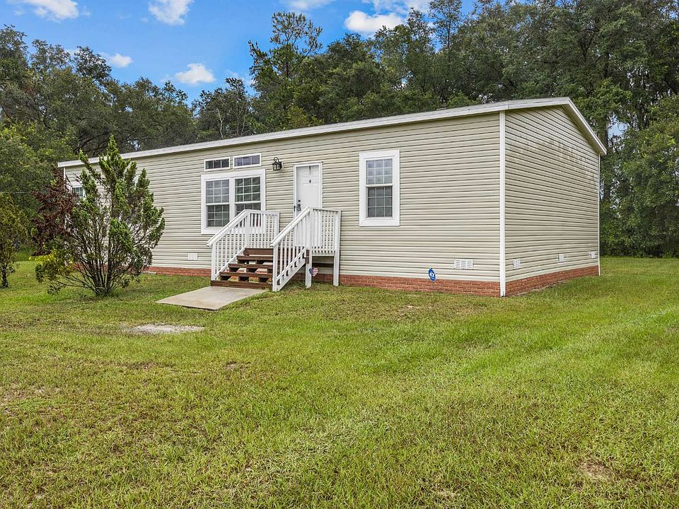 1st image of 466 SW January Dr