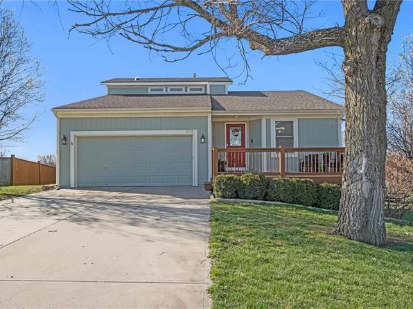 13709 Barber Ave, Bonner Springs, KS 66012