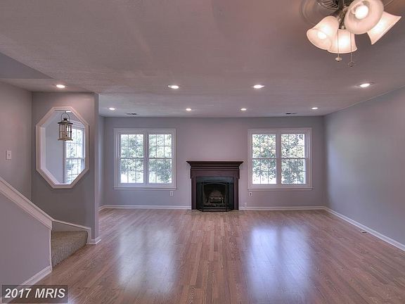 4th image of 2251 Aberdeen Dr