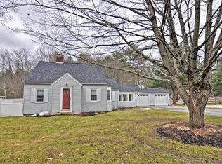 98 Grove St, Upton, MA 01568