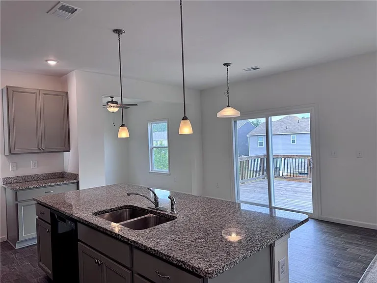 241 Port Way — Photo 5