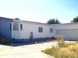 2034 Crestline St, Woodburn, OR 97071
