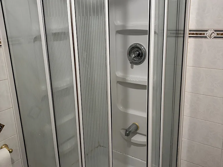 37 Irwin Rd #LOWER — Photo 5
