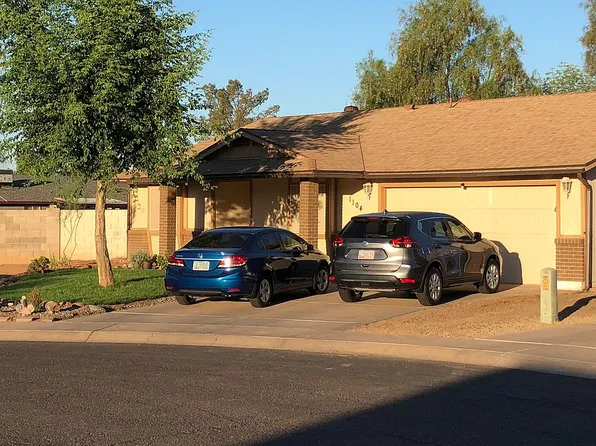 1104 N Ash St, Gilbert, AZ 85233