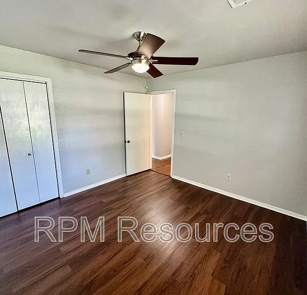 1420 NE 1st St — Photo 14