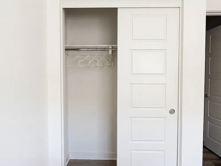 3rd floor 
- secondary room 
- closet
