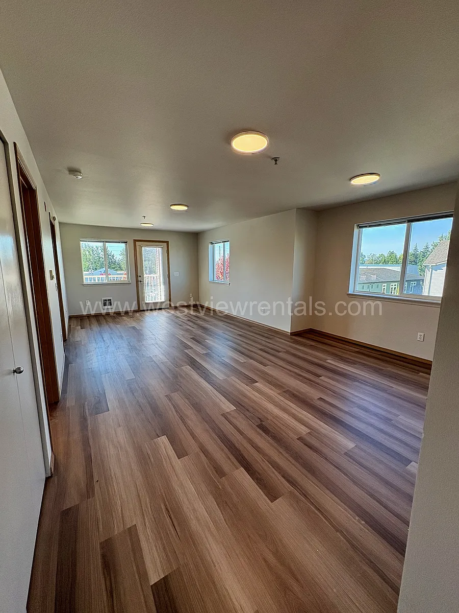 Building Photo - 139 Prince Ave #301
