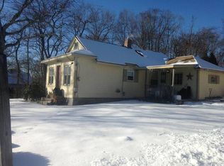 96 Beausoleil St, Woonsocket, RI 02895