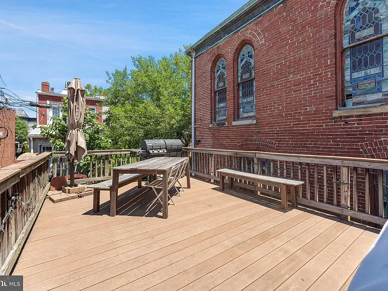 11 R St NW — Photo 31