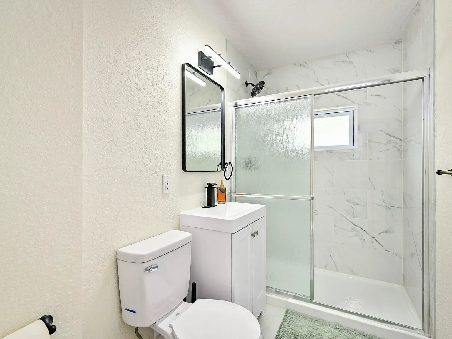 4 bed, 2.0 bath, 1501 sqft, $754 — Photo 4