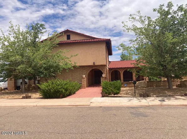 2128 Easy St, Winslow, AZ 86047