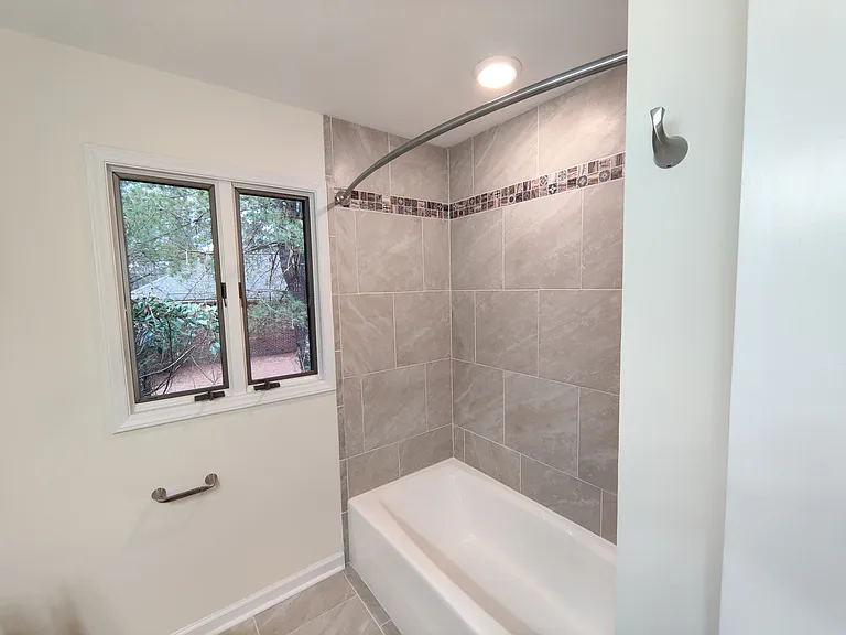 45 SW Lake Forest Dr — Photo 17