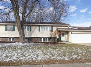 1705 W Timberdale Dr, Dunlap, IL 61525