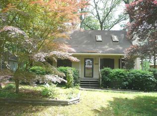 2953 Maplevale Rd, Chester, VA 23831