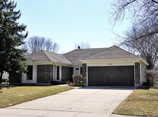 1460 Hyatt Dr, Wheaton, IL 60189