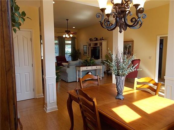 2nd image of 112 Kearney Ct