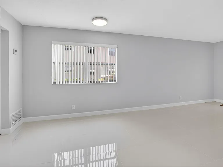 11 Brittany Ave #A — Photo 18