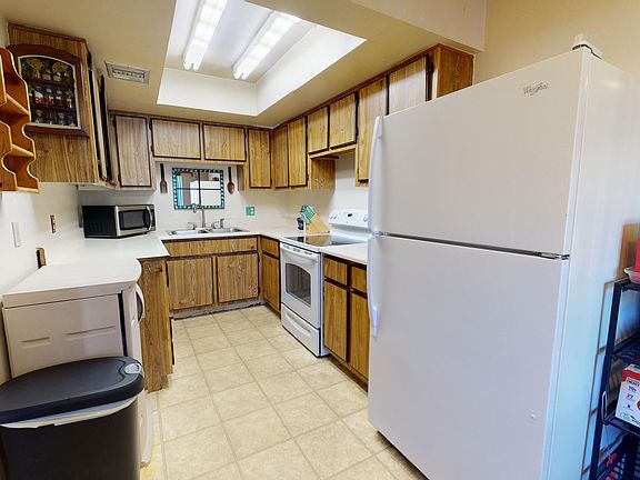 2nd image of 5115 N 22nd Ave APT 5