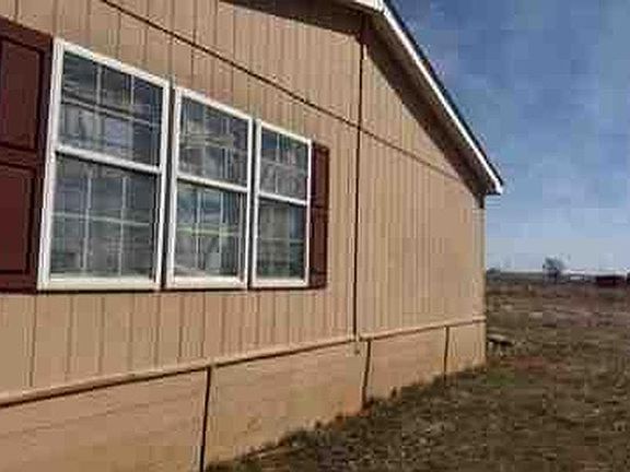 3rd image of 11306 N 1917th Rd