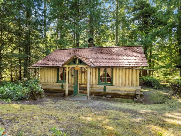 9 The Dalles, Greenwater, WA 98022