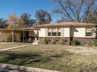 1014 Gilmore St, Taylor, TX 76574