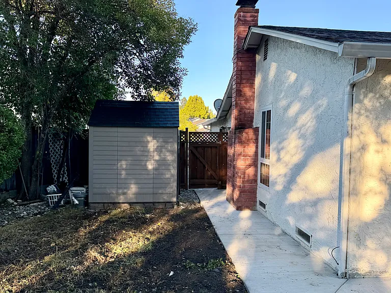 3681 Shenandoah Ct — Photo 17