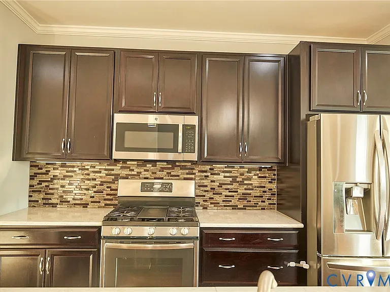 11458 Hayloft Ln — Photo 34