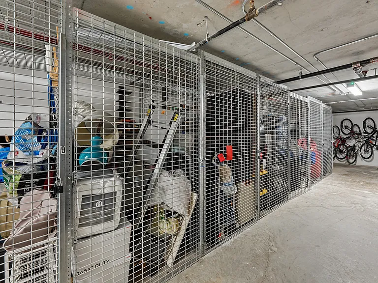 47-01 Vernon Blvd #2D — Photo 15