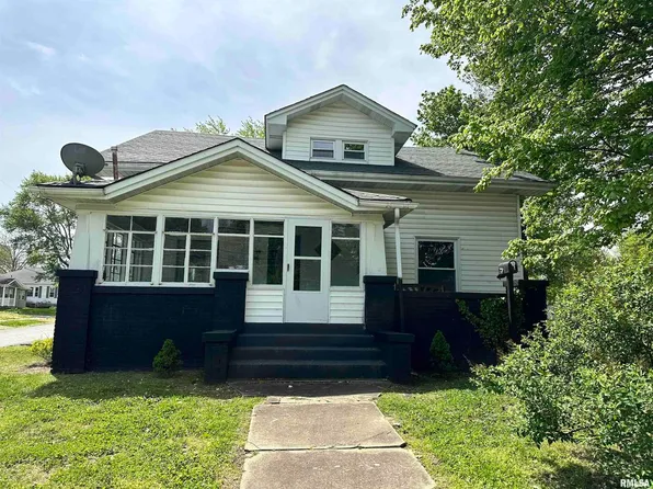 309 E Vienna St, Anna, IL 62906