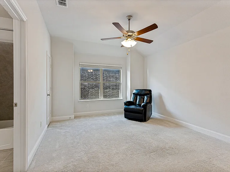 11761 Wulstone Rd — Photo 15