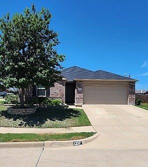 1st image of 1227 Foxglove Ln