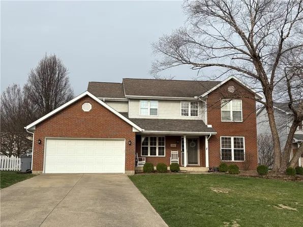 2882 Red Oak Cir, Troy, OH 45373
