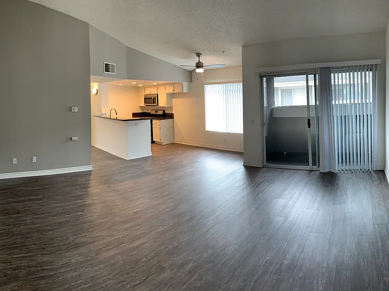 3424-3428 W Orange Ave — Photo 27