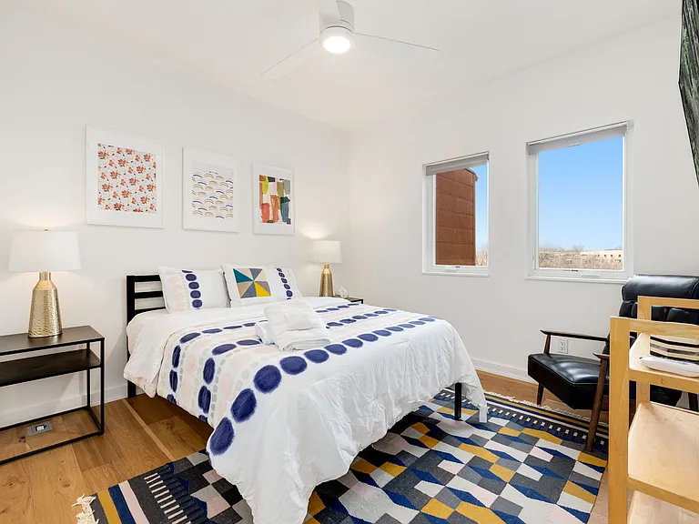 502 SE Tourmaline Mews — Photo 9
