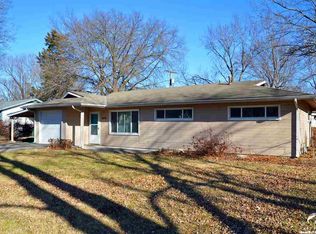2202 Learnard Ave, Lawrence, KS 66046