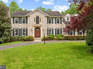 11809 Henderson Rd, Clifton, VA 20124