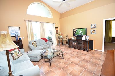 3rd image of 608 Hardwood Cir
