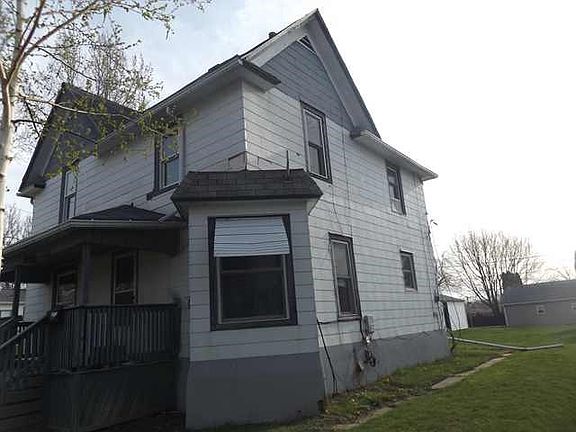 2nd image of 731 1st Ave NE