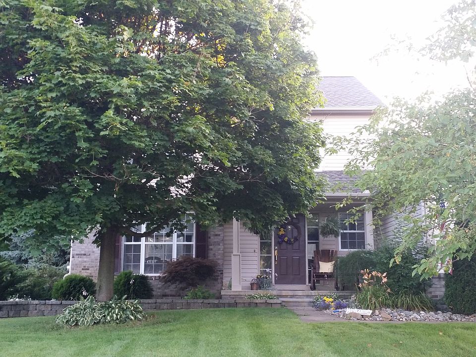 1st image of 4705 Fox Chase Dr