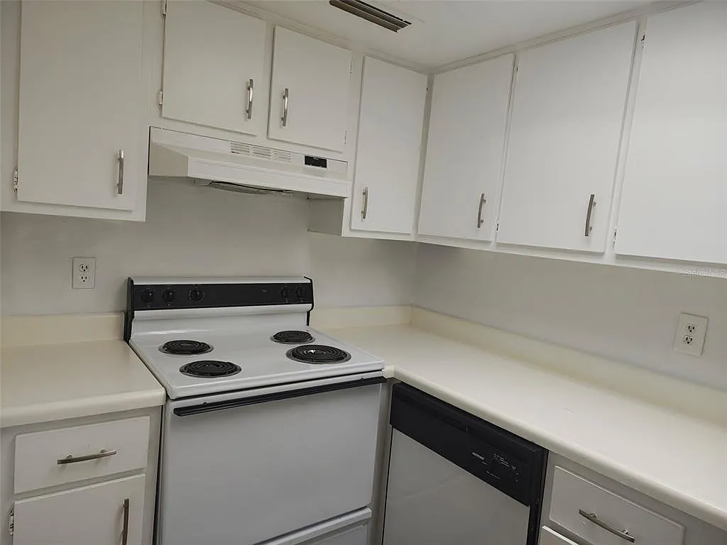 1 bed, 1.0 bath, 550 sqft, $1,150 — Photo 4