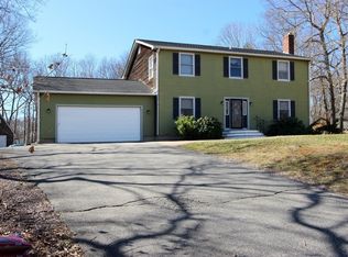 16 Billys Ln, East Freetown, MA 02717