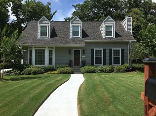 1100 Dearing Downs Dr, Helena, AL 35080