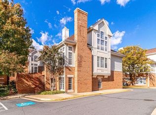 7021 Haycock Rd APT N, Falls Church, VA 22043